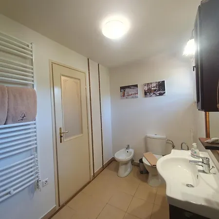 Csiszárhegyi Vadászház * Karád