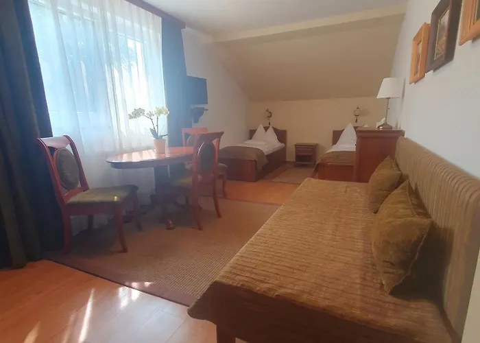 Csiszarhegyi Vadaszhaz Bed & Breakfast *
